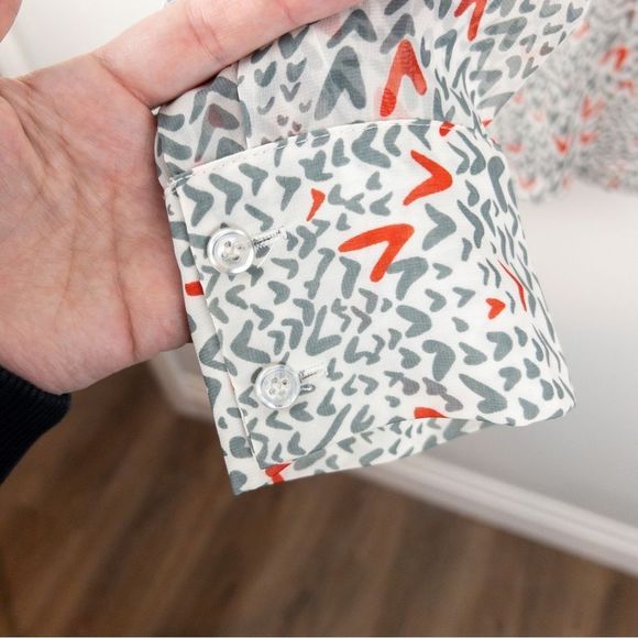 TRISTAN Womens Semi Sheer Grey Red Arrow Tunic Blouse Size Large Collared - Picture 6 of 11